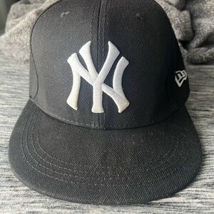 NY Yankees Fitted Cap 7 3/8